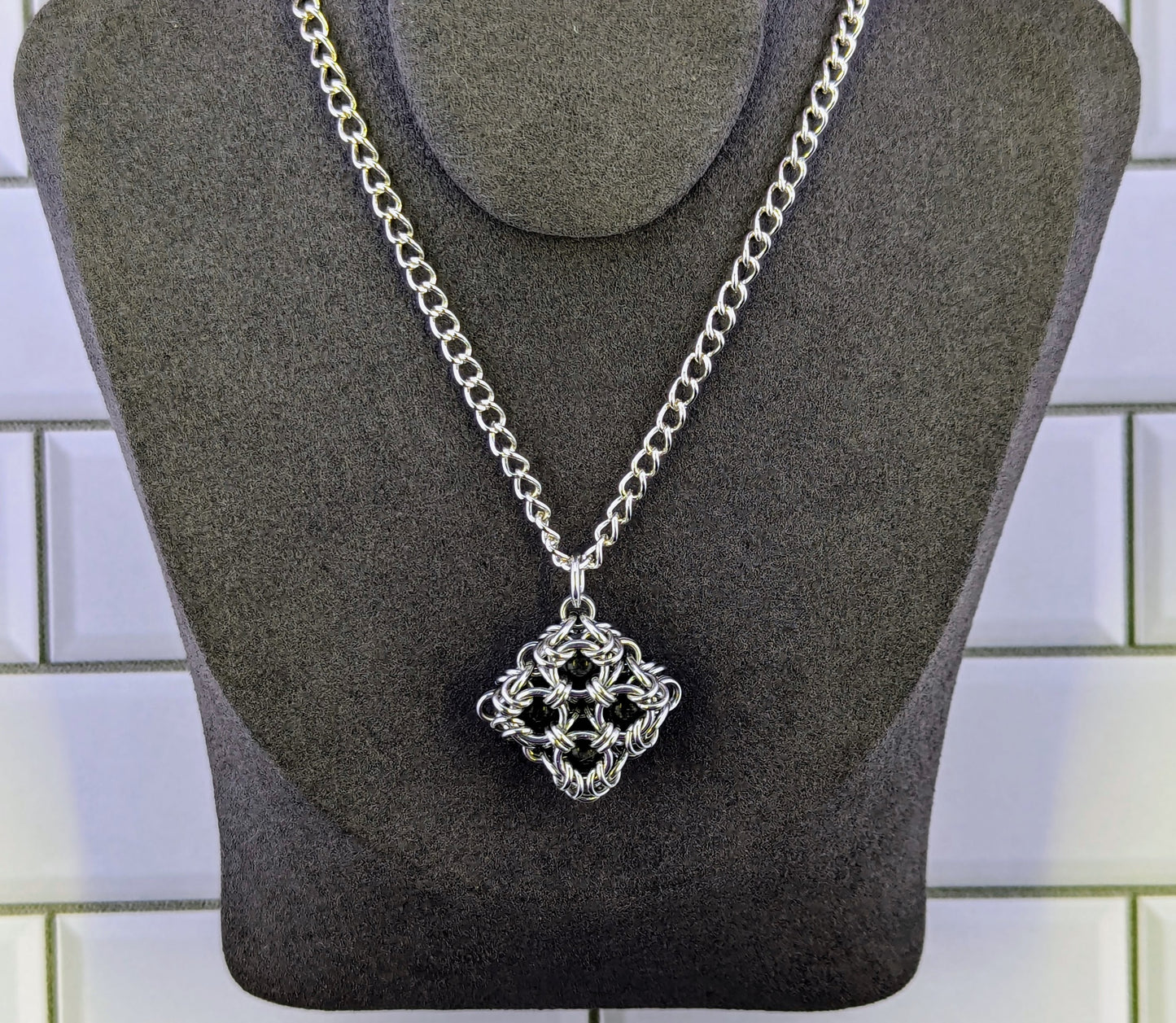 Stained Glass Chainmaille Pendant Necklace - Labradorite